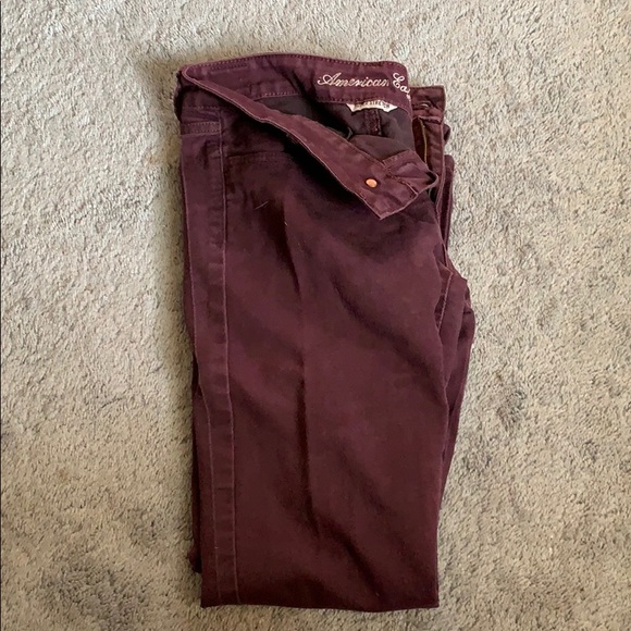 Maroon American Eagle Size 8 Super Stretch Jeans - Picture 1 of 2